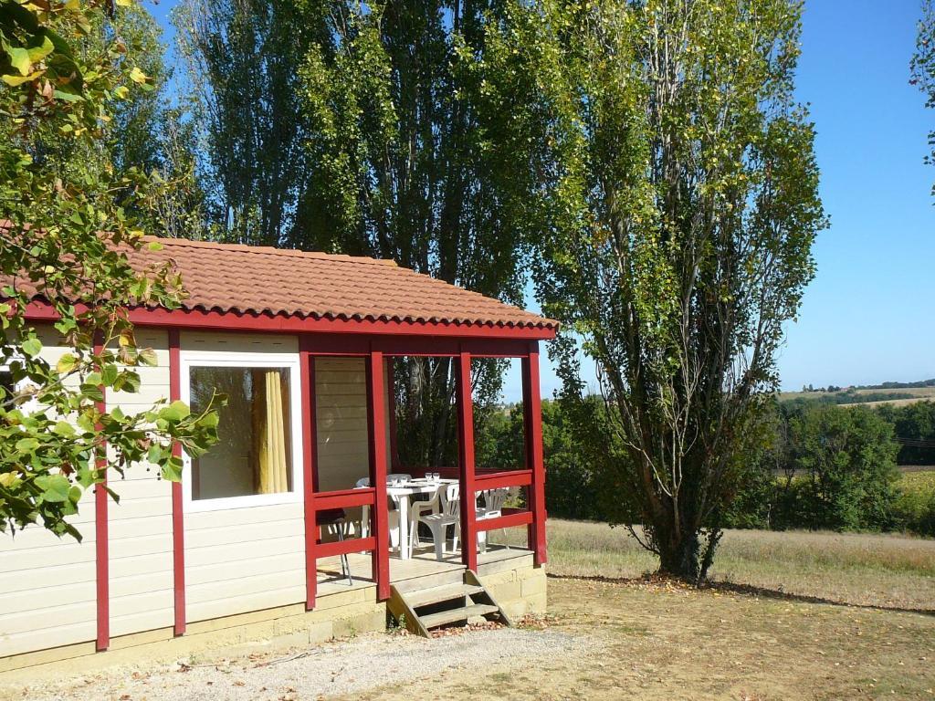 Les Chalets Des Mousquetaires Mirepoix (Gers) Exterior foto